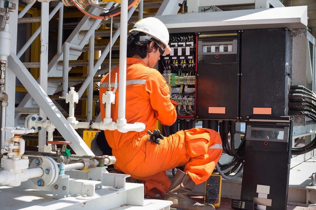 How to Rewire an Older Home’s Electrical System for Energy Savings