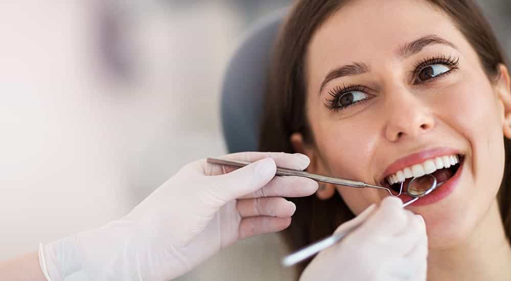 Crafting Perfect Smiles with Veneers: Techniques Used by London's Top Dentists